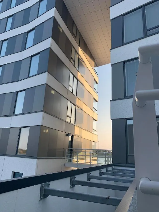 Sea View Lux Kalasatama Romantic Studio - Balcony & Coffee& Tee, Wifi, Gym &Sauna 赫尔辛基 0*,  芬兰